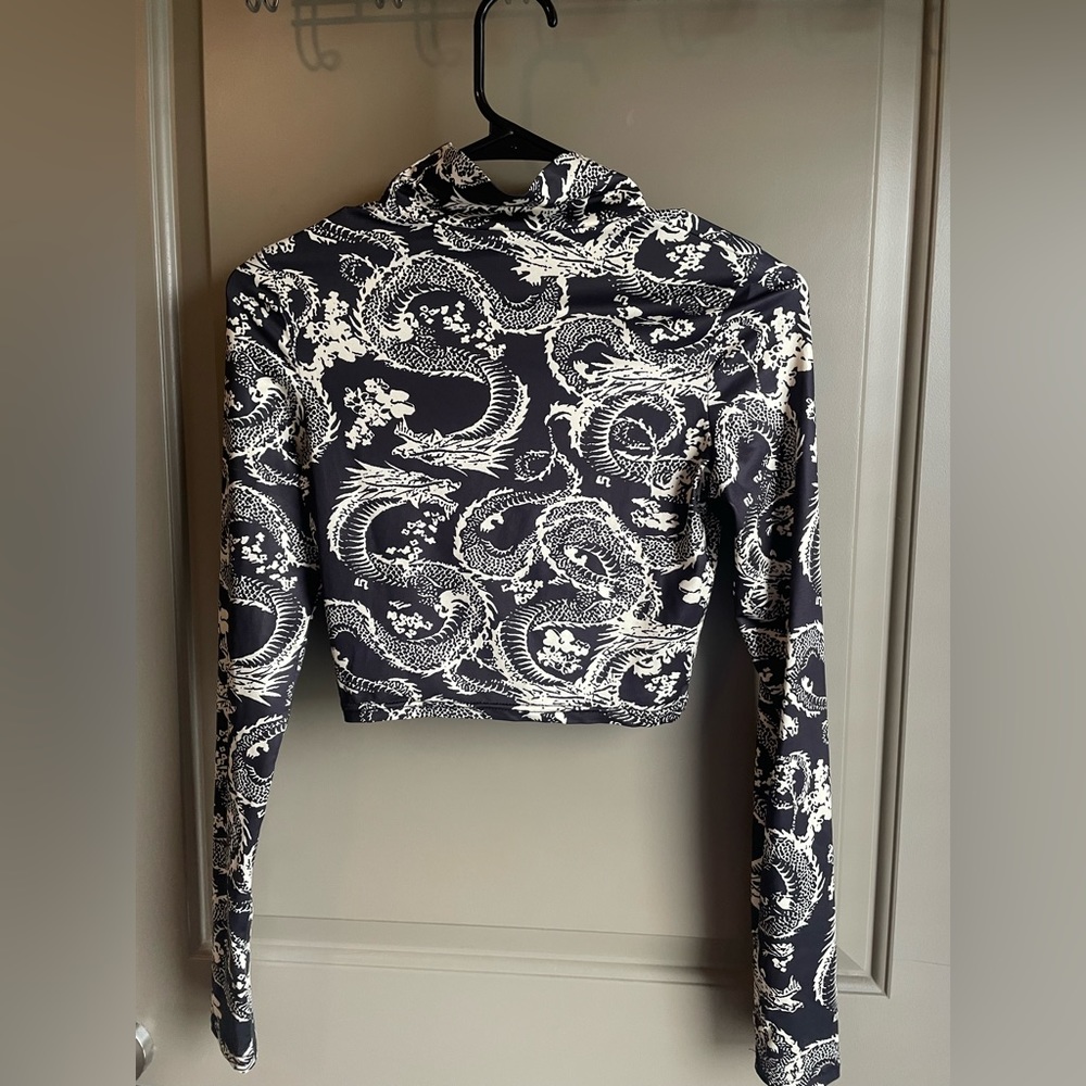 Cropped turtle neck